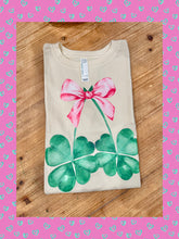 Shamrock Bow Tee (natural color)